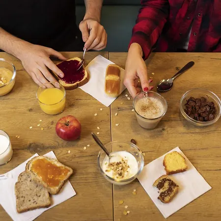 Hotelf1 Toulouse LʼUnion