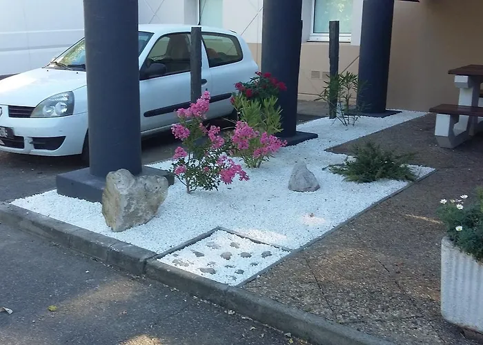 Hotelf1 Toulouse LʼUnion